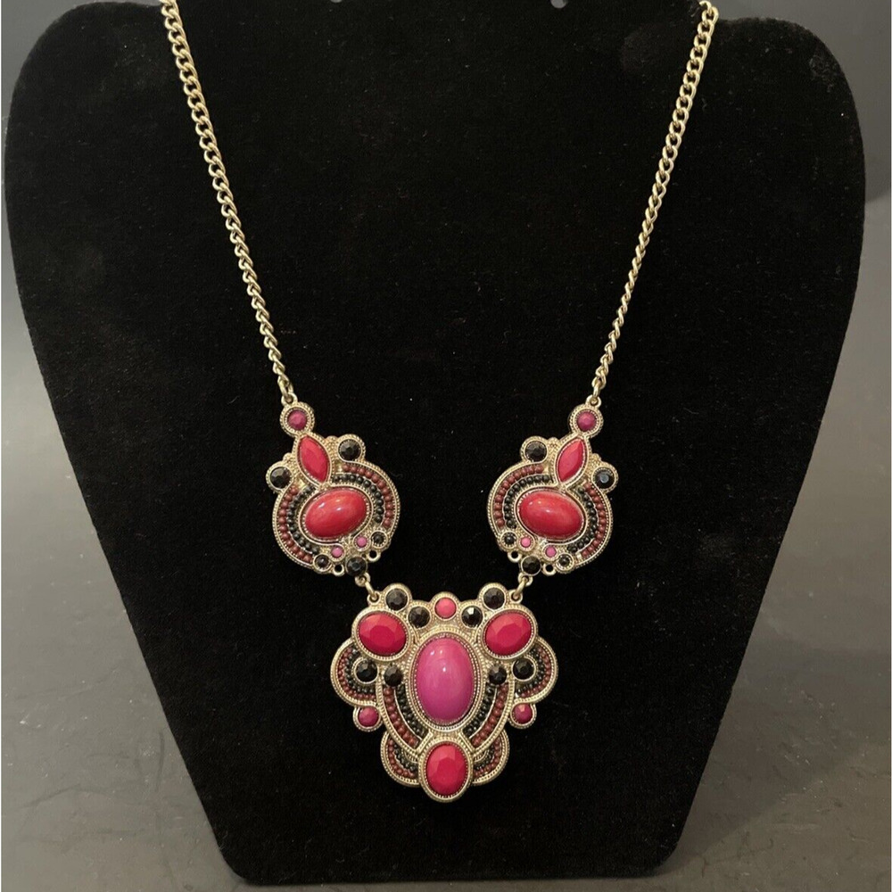 Francesca's Collection Bright Pink & Red Necklace Gold Colored Chain